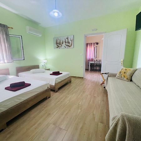 Fergani Apartments Moúdhros Buitenkant foto