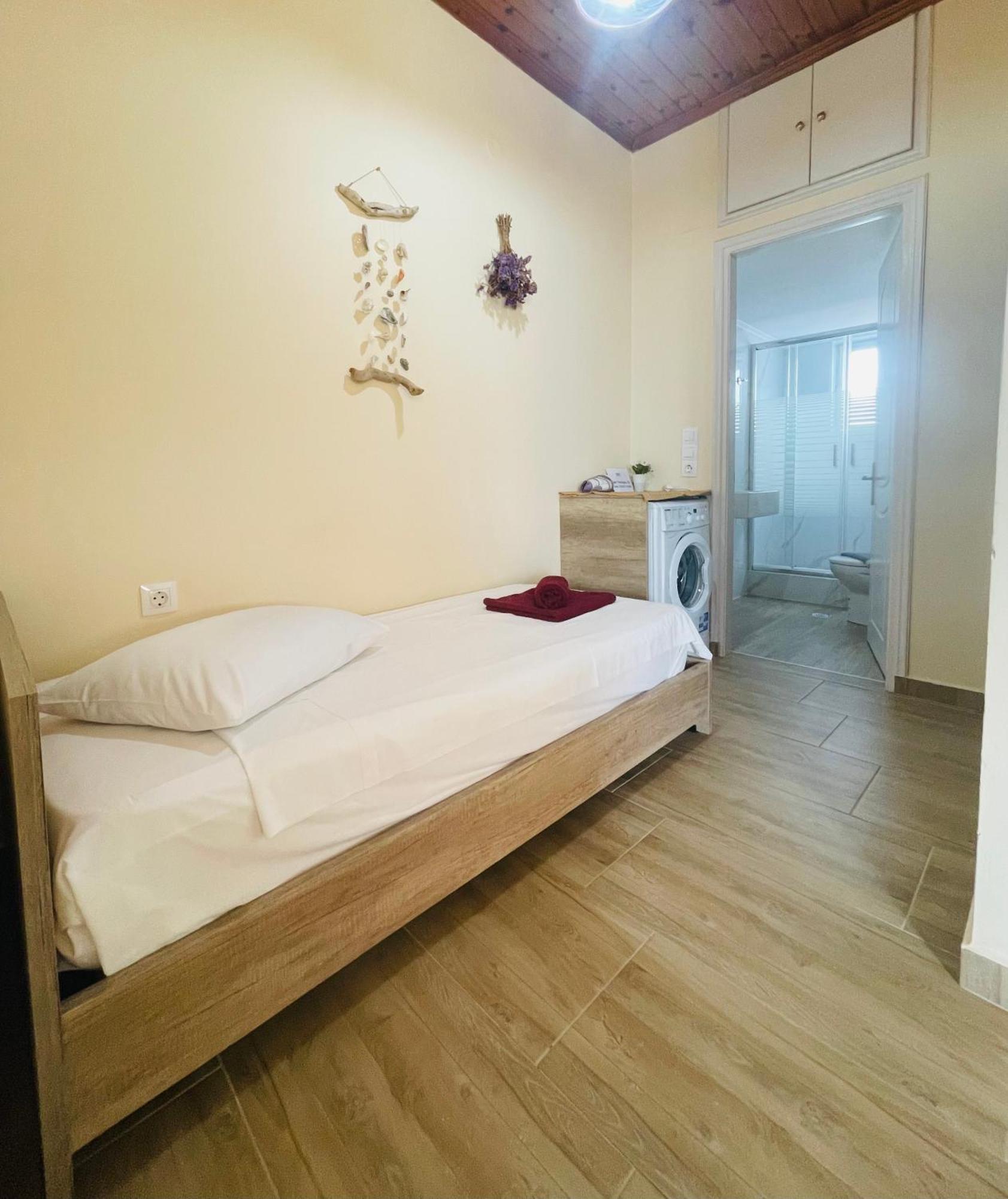 Fergani Apartments Moúdhros Buitenkant foto