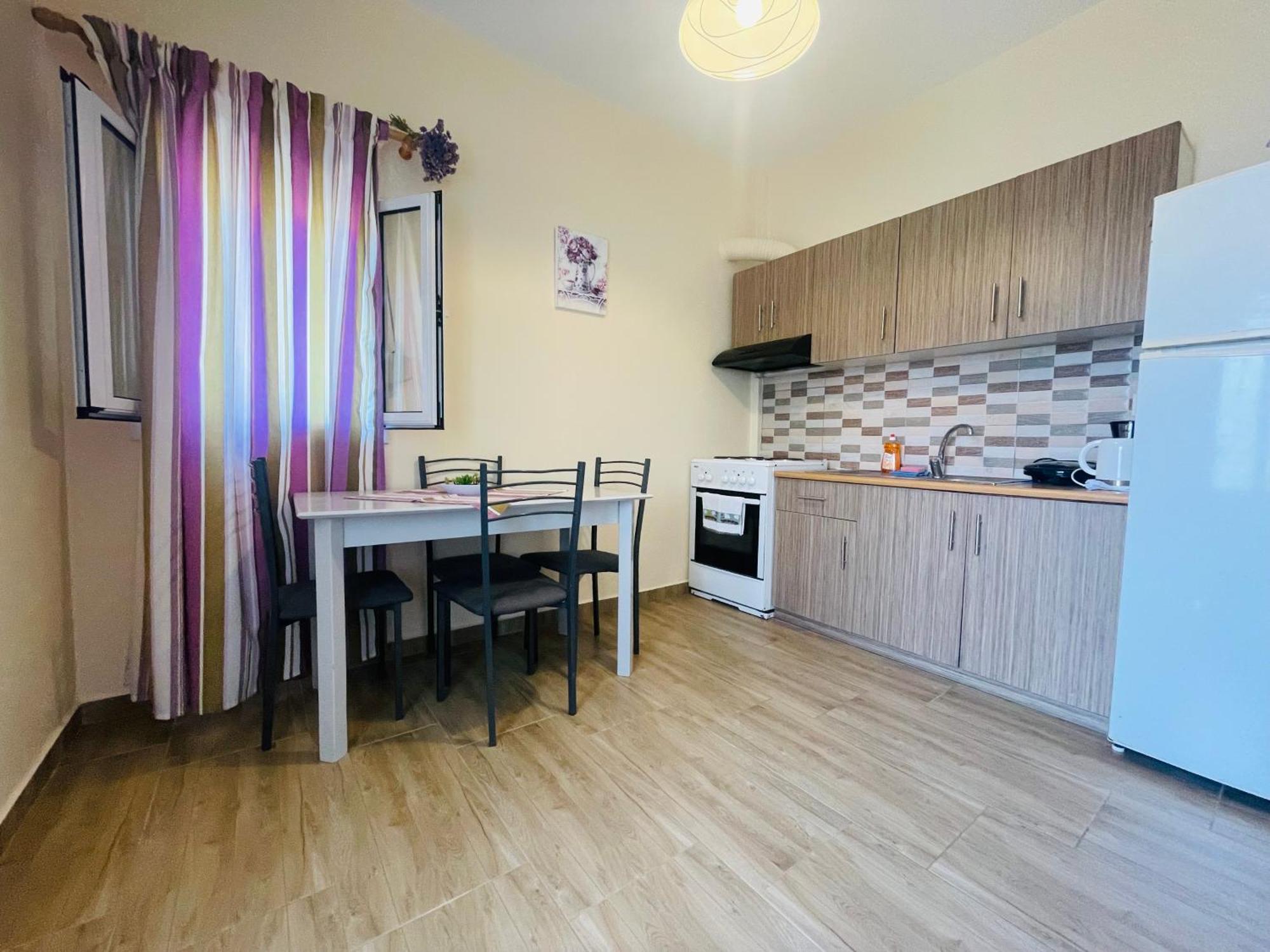 Fergani Apartments Moúdhros Buitenkant foto